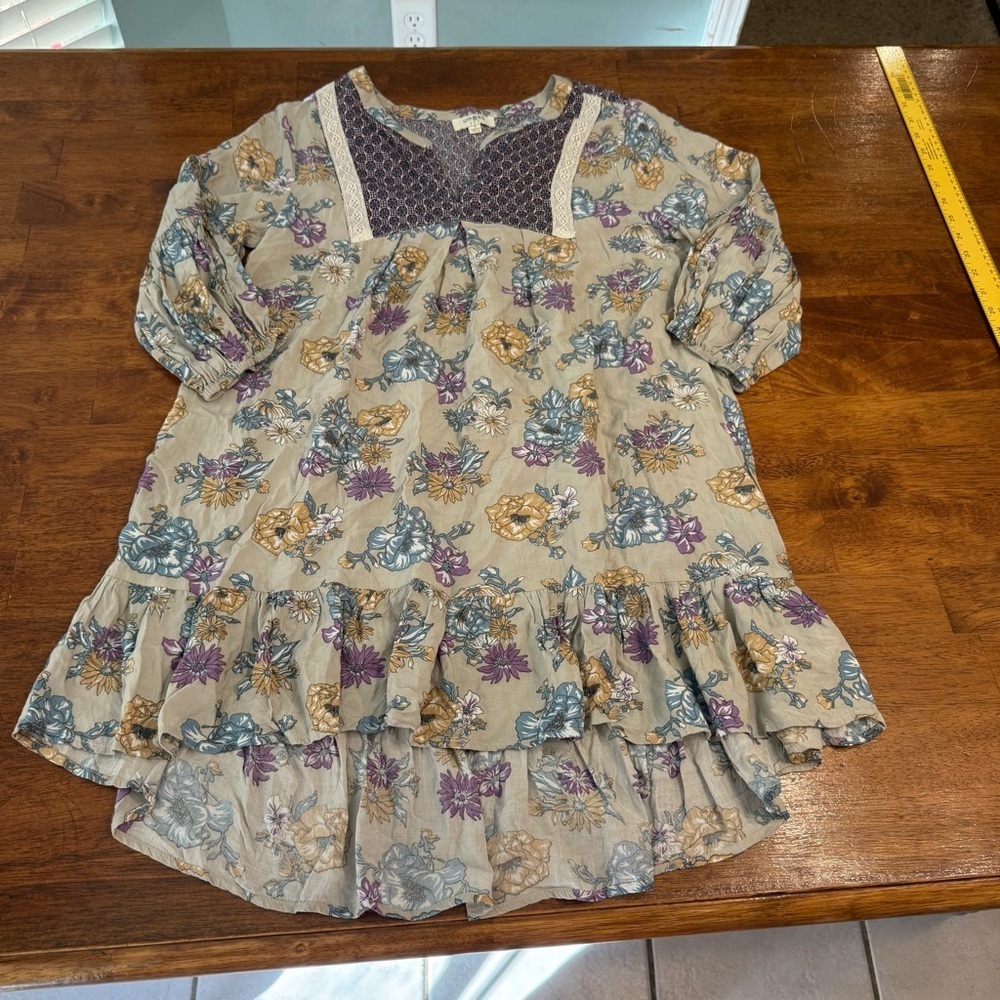 Women’s umgee Floral Ruffle mini Dress tan blue purple size small